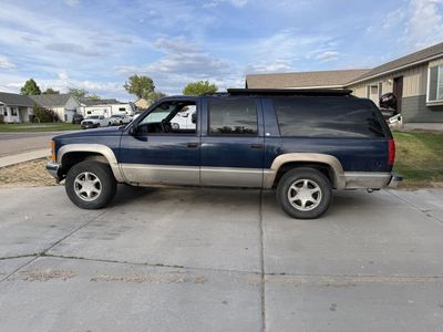 1999 Chevrolet Suburban LS