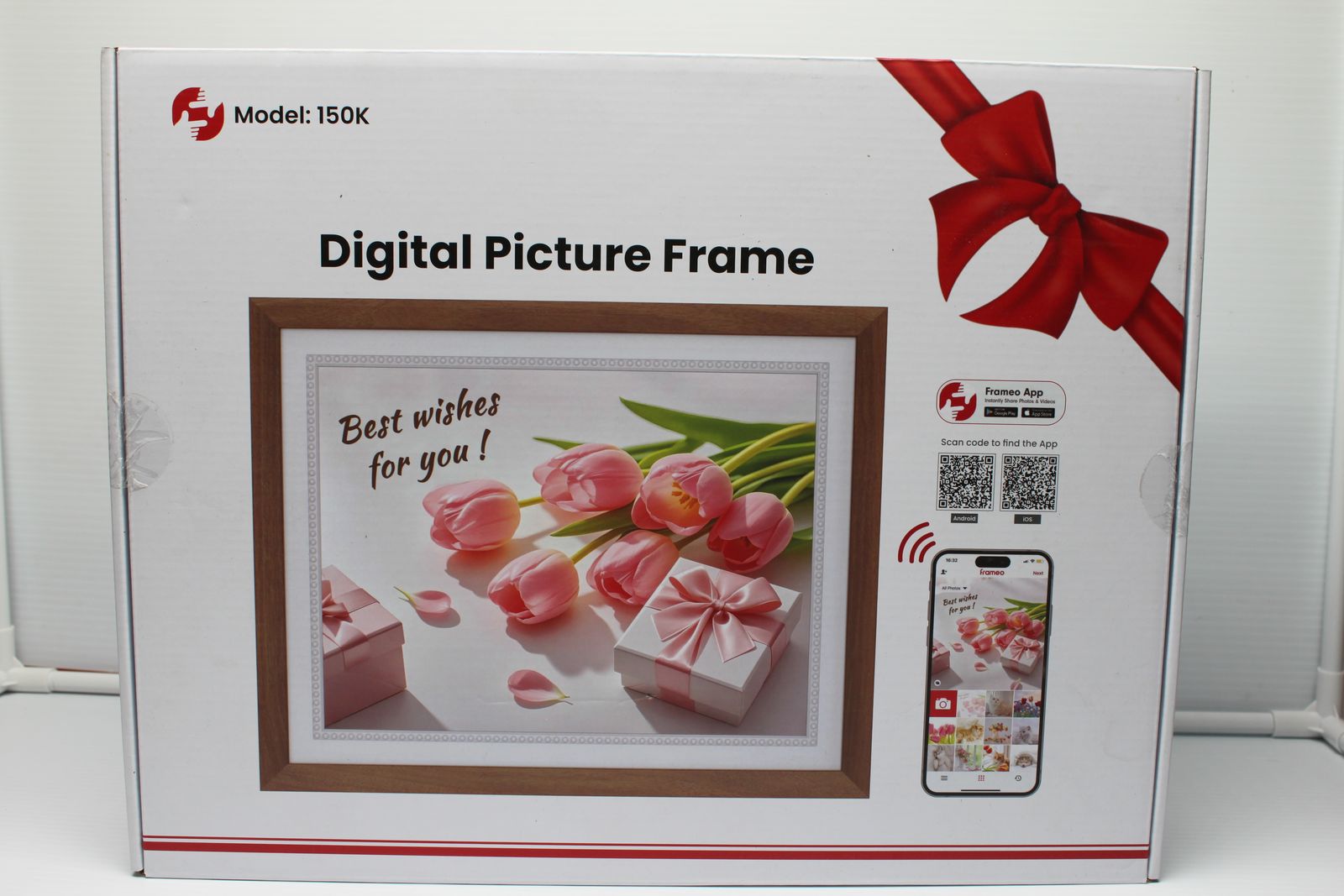 Digital Picture Frame 15" Touch screen 32 GB by Frameo