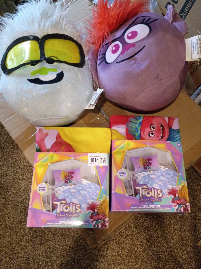 DreamWorks Trolls Band Together Twin Sheet Sets and Plush Pillow Lot