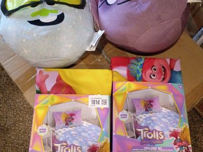 DreamWorks Trolls Band Together Twin Sheet Sets and Plush Pillow Lot