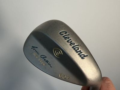 Cleveland Tour Action 588 60 degree Lob Wedge golf club emerald collection shaft