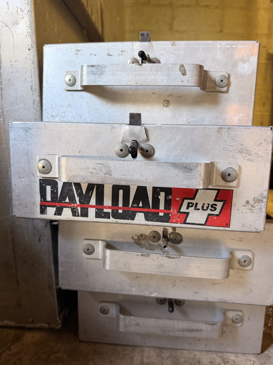 Tool body- 4 drawer truck bed or van tool box