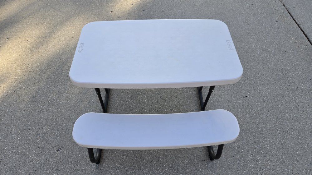 Lifetime kids folding picnic table