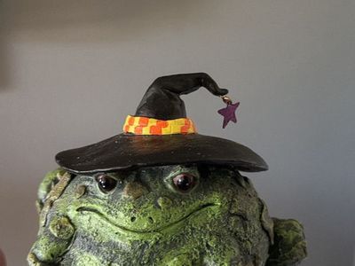 Handcrafted Green Frog Figurine Wearing a Witch Hat