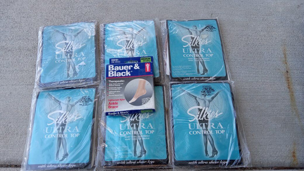 Silkies Ultra Control Top Sheer Legs Pantyhose & Ankle Brace