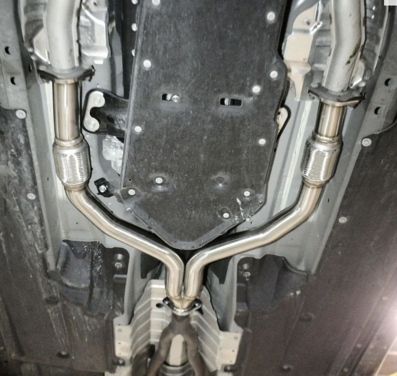 Main image 7