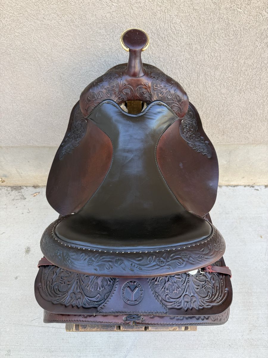 Main image 6