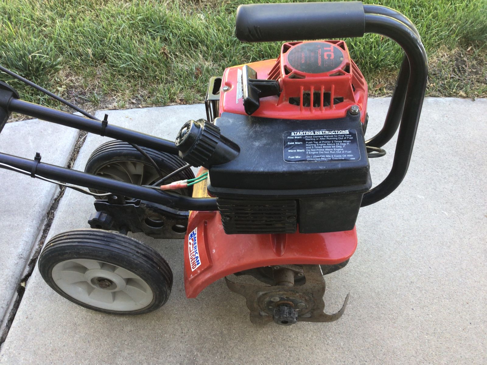 Troy-Bilt Tiller TC 300