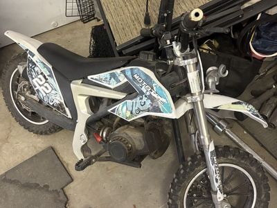 Moto Tec Demon 50cc 2-Stroke Kids Gas Dirt Bike