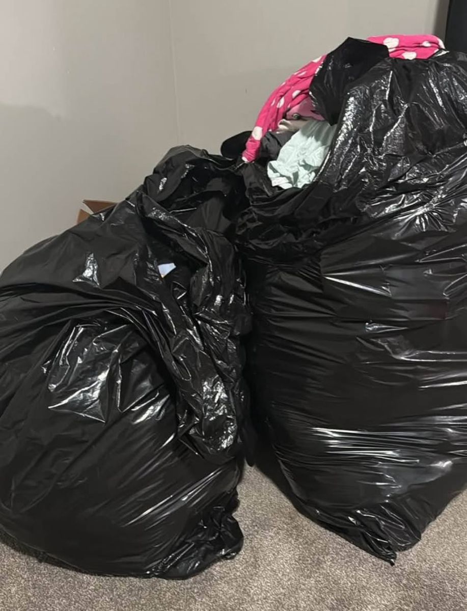 3 big bags of women's clothing