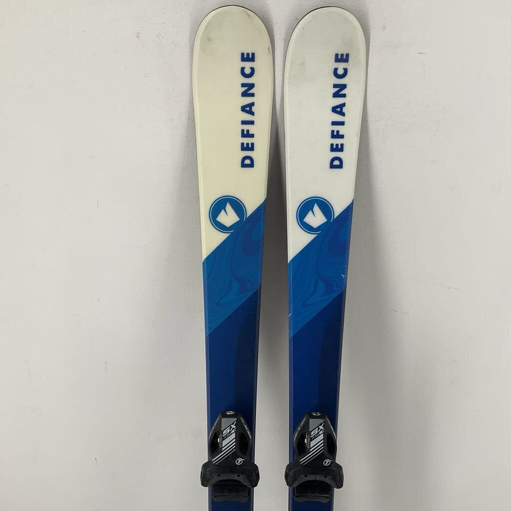 Defiance Flash w/ Tyrolia SX 7.5 CA Bindings