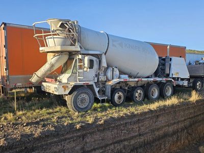 cement truck Oshkosh