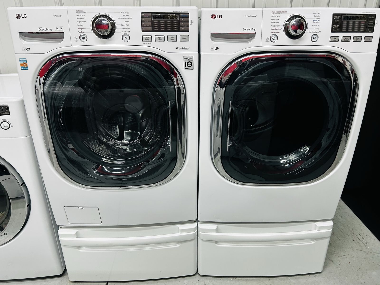 Lg Steam Electric Front Load Set With Pedestals