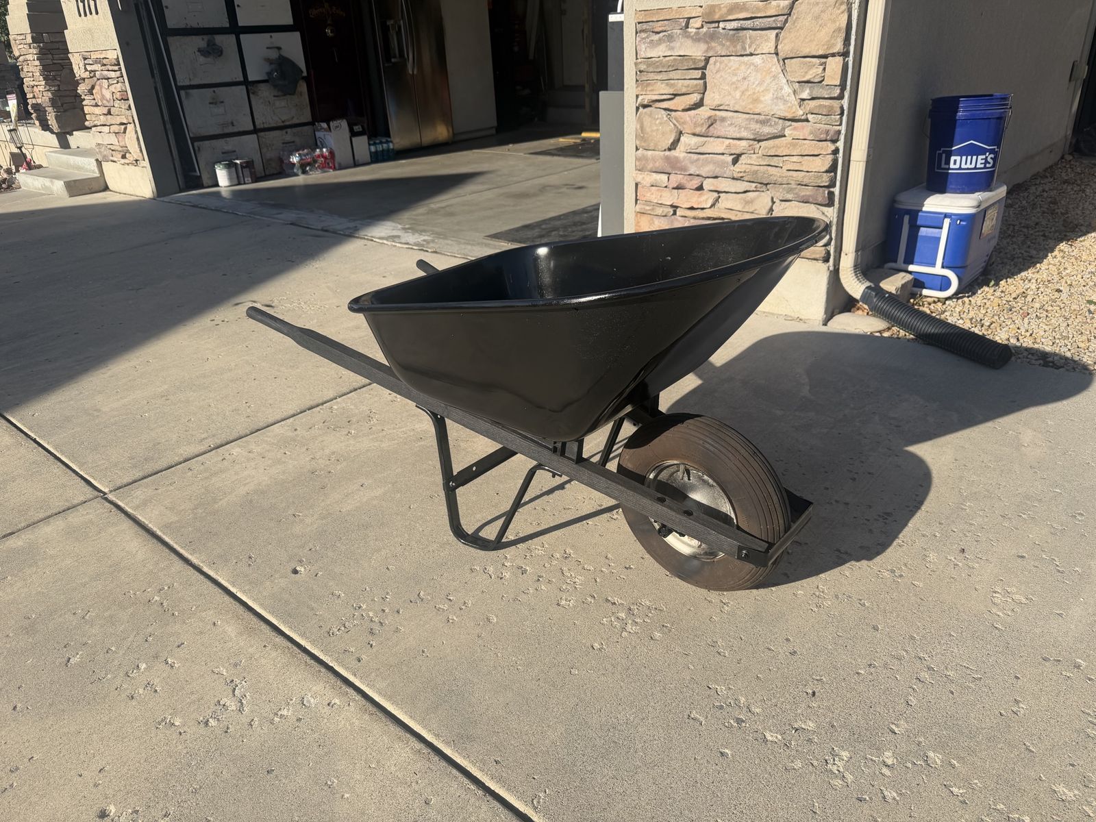 Black Steel Yard and Garden Wheelbarrow with Single Pneumatic Wheel