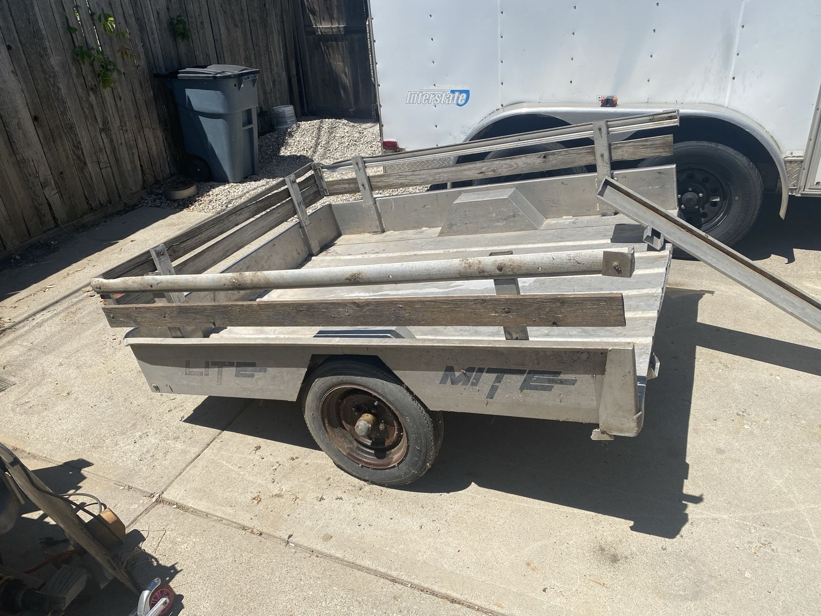 Aluminum trailer