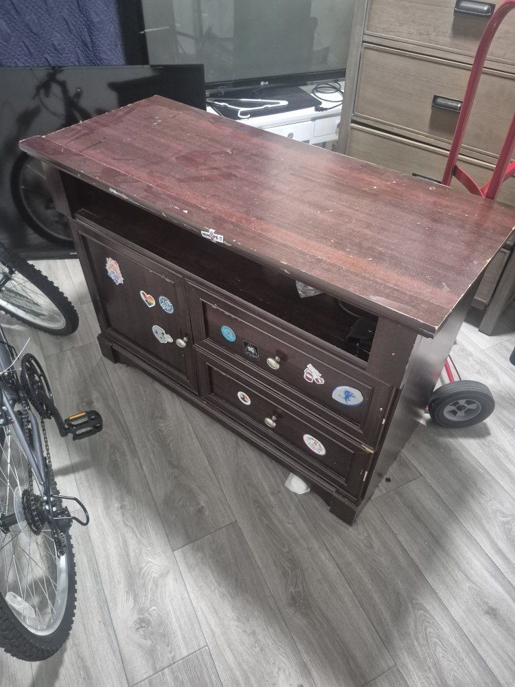 tv stand