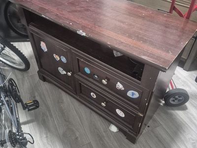 tv stand