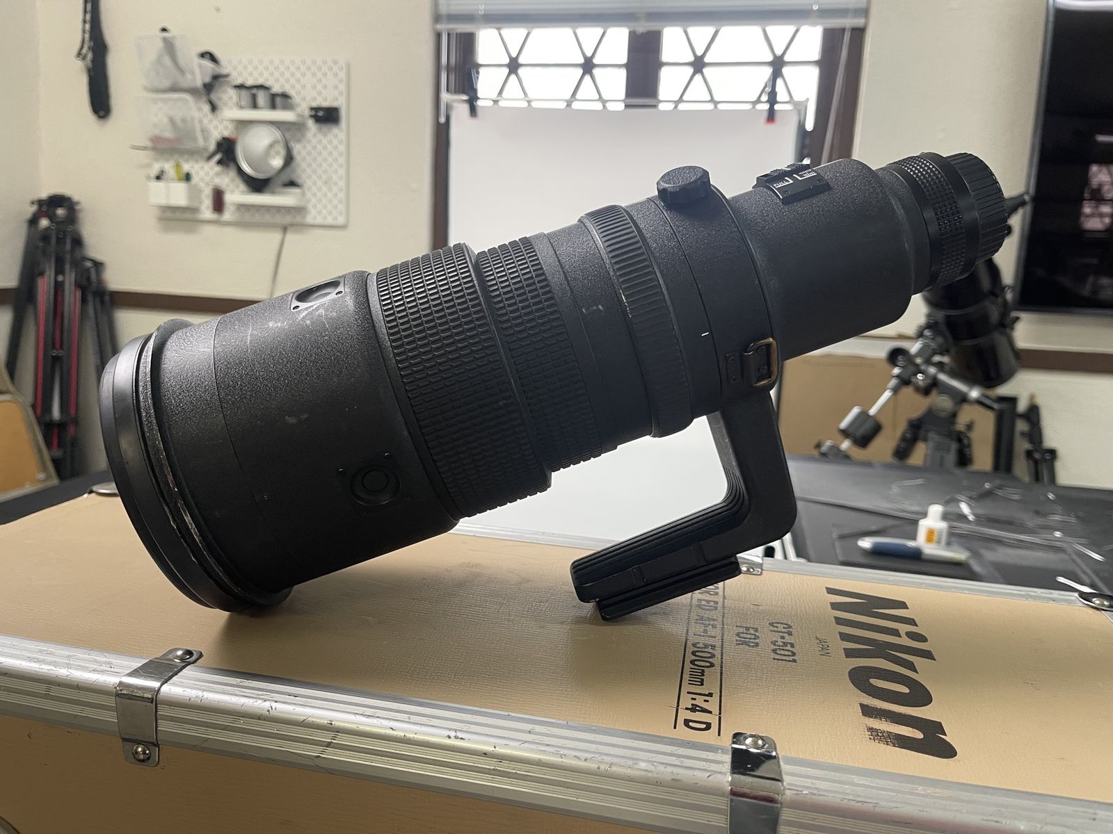 Nikon AF-I Nikkor ED 500mm Telephoto Lens + Teleconverter