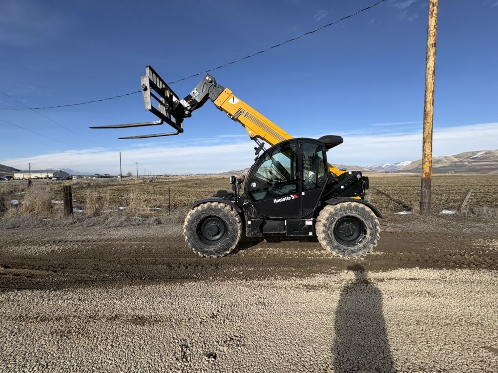 2019 haulotte telehandler 300 Hours