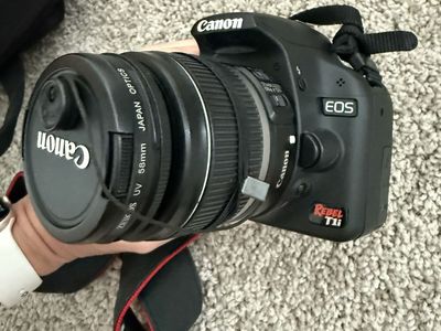 Canon EOS Rebel t1i camera