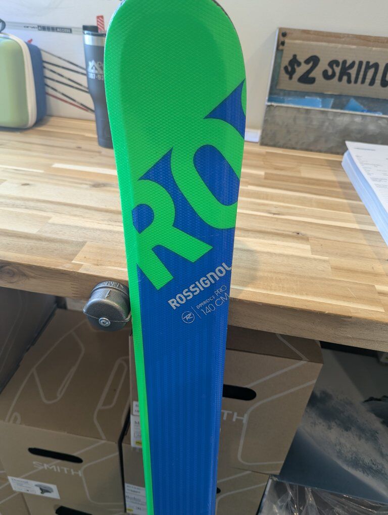 Youth Rossignal Skis 140 cm