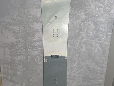 Lightly Used Nidecker Escape 165W CM Snowboard 2025