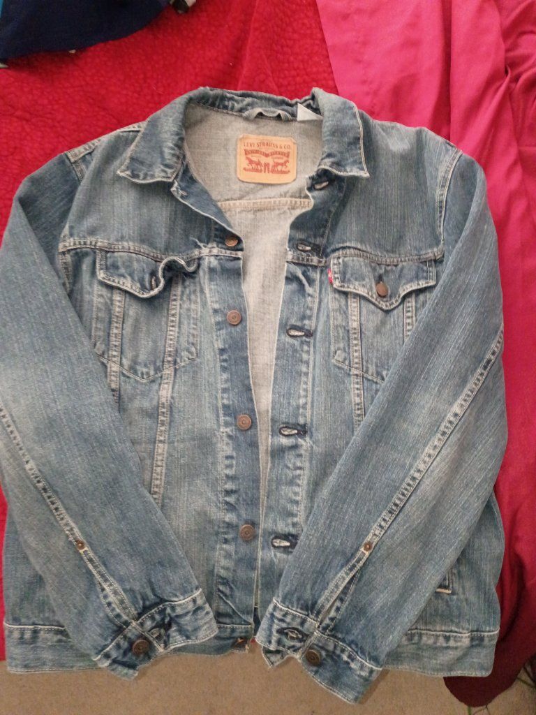 Levi Strauss & Co. Denim Jean Jacket - Men's XL, Classic Blue, Excellent Condition