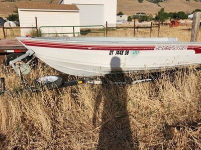 14' Crestliner Deep V Fishing Boat – Lake Ready! 45 Ft LB Minn Kota