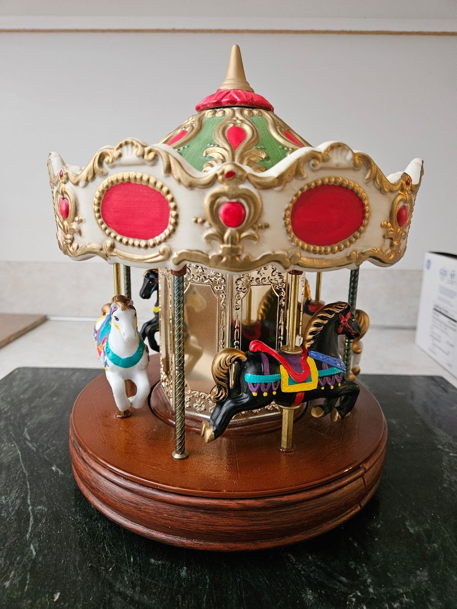 Main image 9