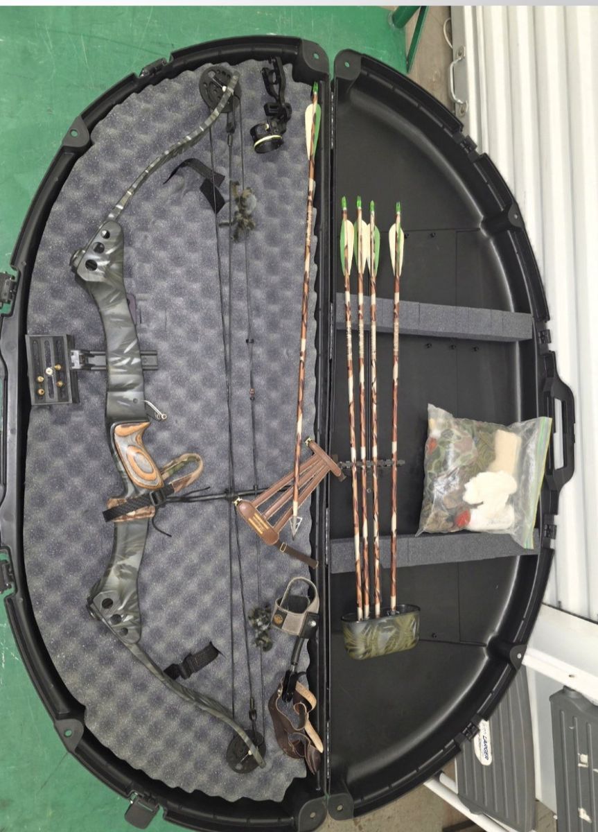 Browning Maxim XPD3A Compound Bow Set w/ Case