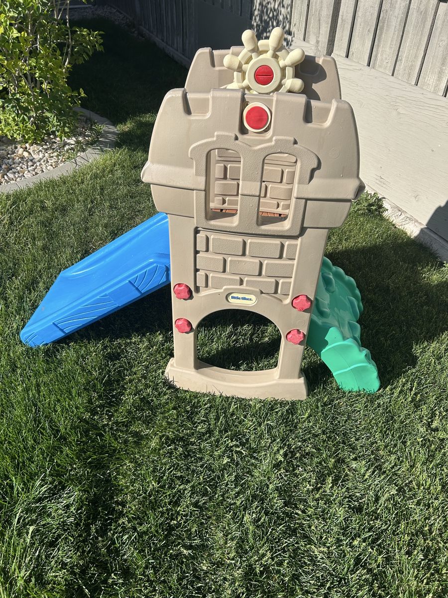 Little Tikes Climb and Slide Castle