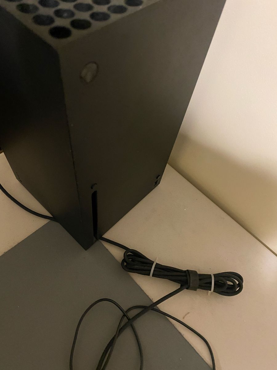 Main image 4