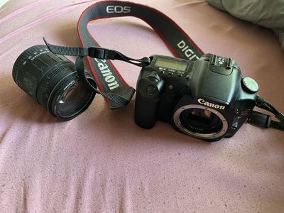 Canon EOS 300D Digital Rebel DSLR Camera w/ Quantaray 28-300mm Lens & Strap