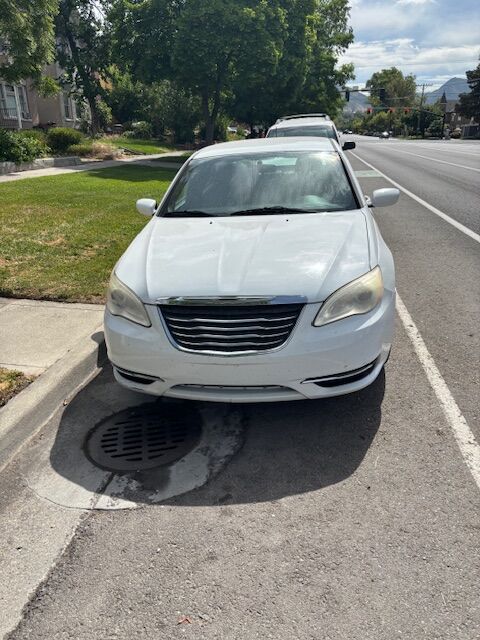 2011 Chrysler 200 Touring