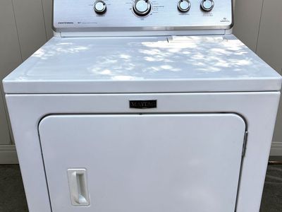 MAYTAG ELCTRIC DRYER EXCELLENT CONDITION