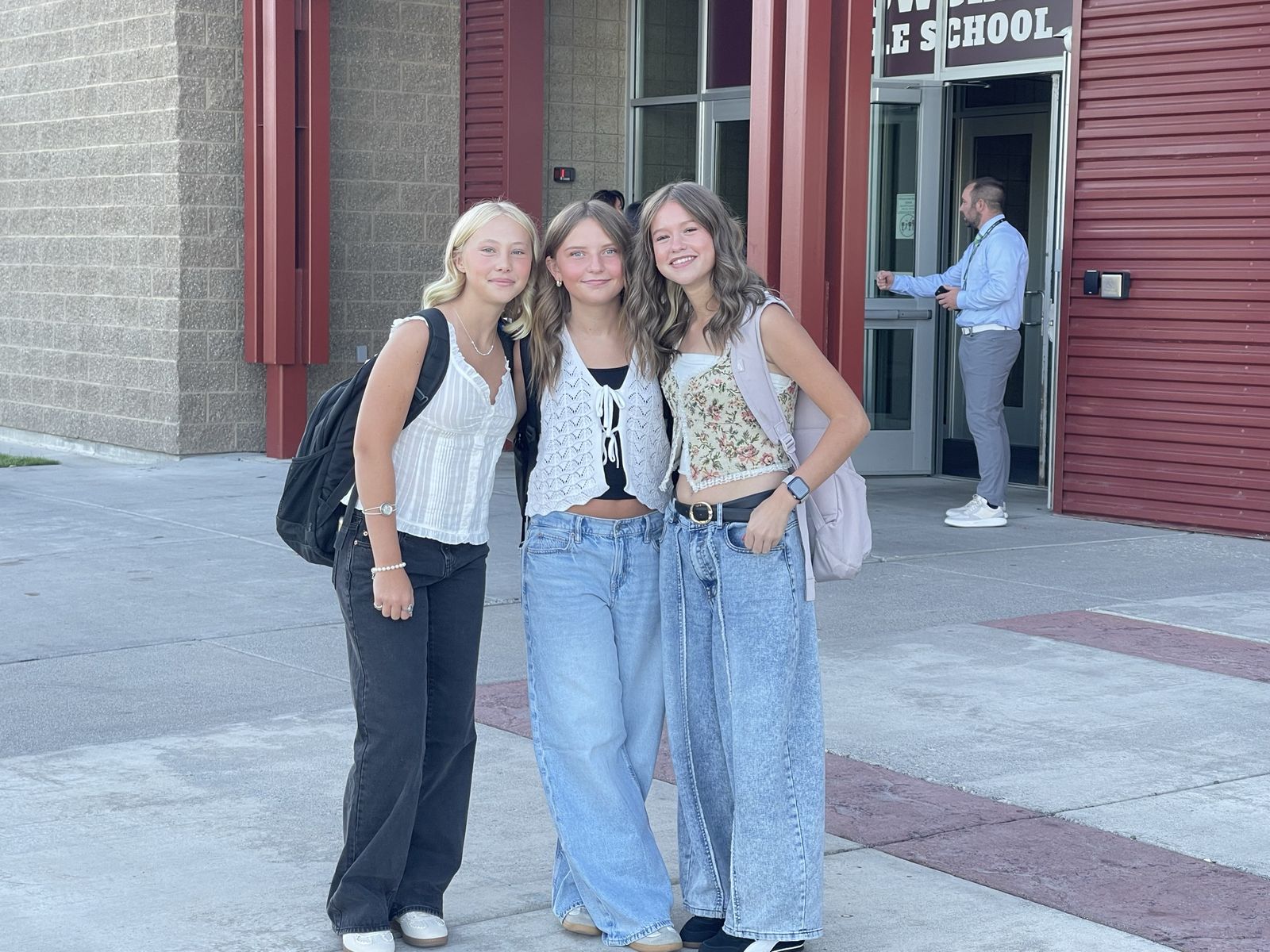 Main image 10