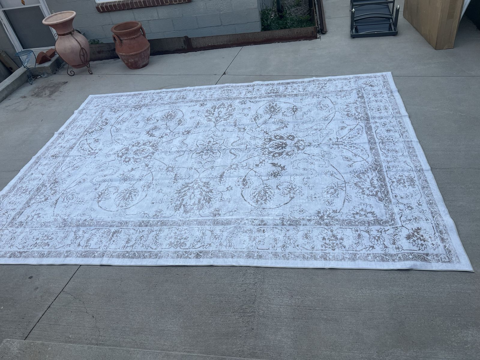 Main image 8