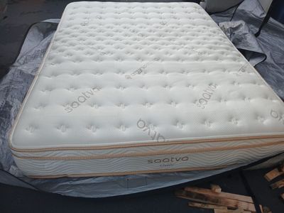Saatva Classic California King Mattress - Like New!