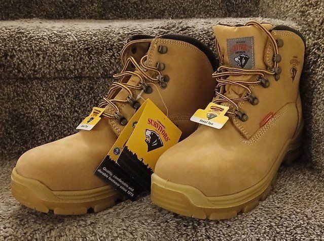 New Men's Steel Toe Boots, Size 9.5 W