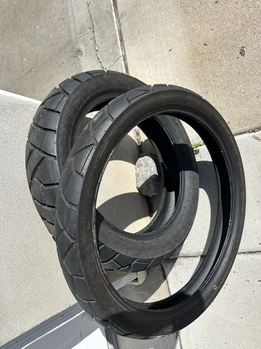 Like-New Dunlop Trailmax Mixtour Motorcycle Tire