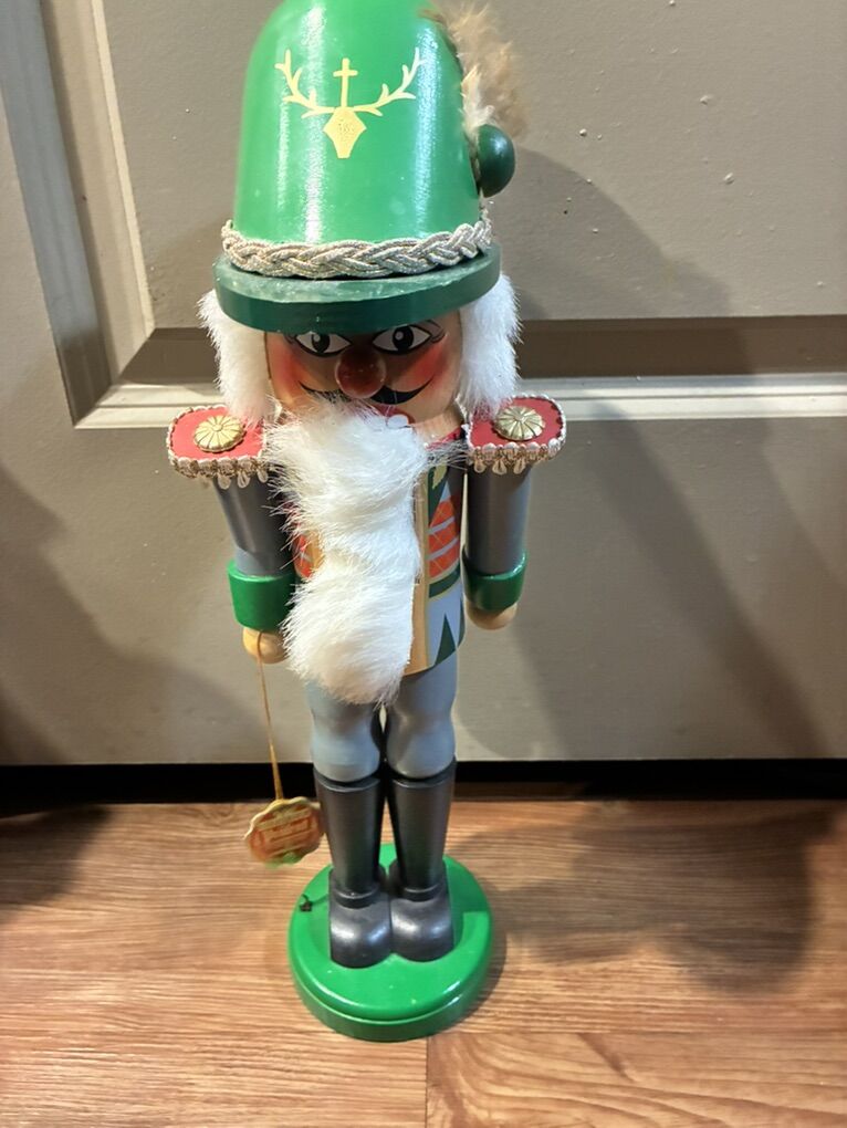 Steinbach King's Court Hunter Collection