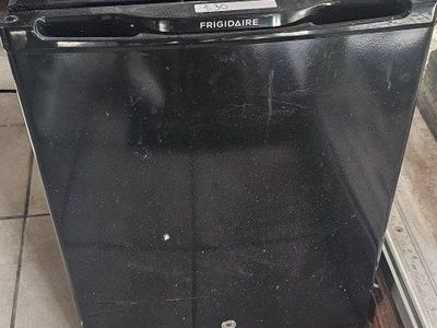 Frigidaire Mini Fridge