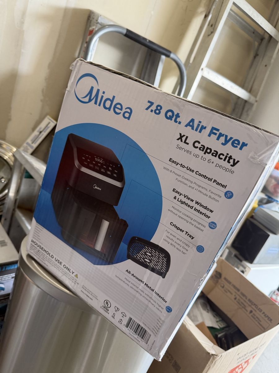 Brand new 7.8 air fryer