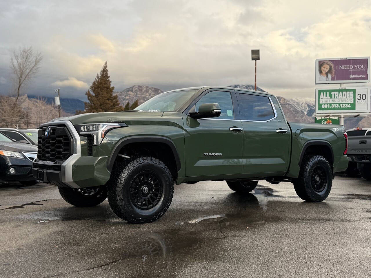 2022 Toyota Tundra Limited HV