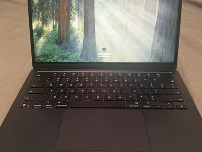 Apple MacBook Air 13” M5 Midnight