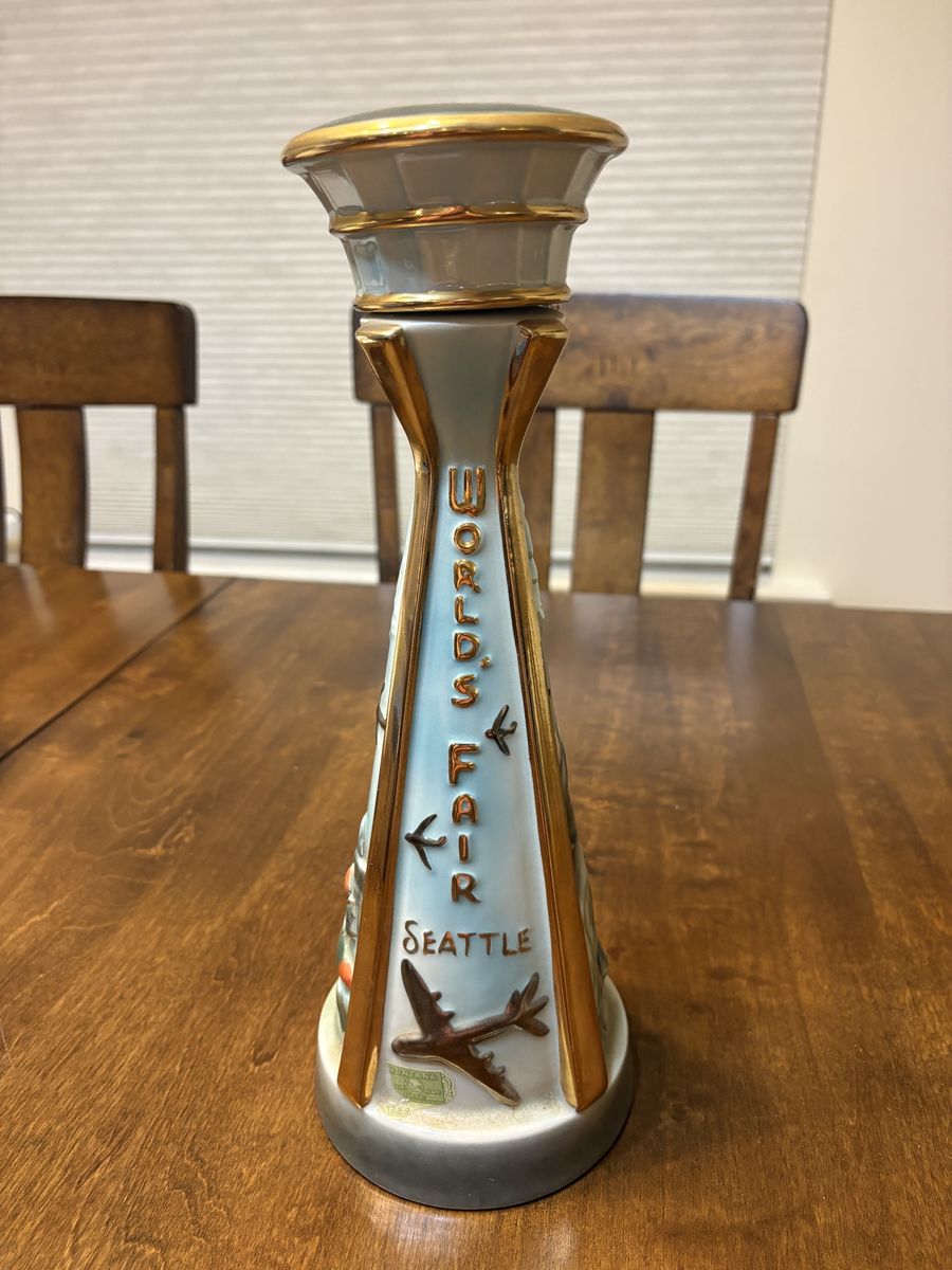 Vintage 1962 Seattle World's Fair Century 21 Space Needle Decanter