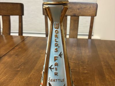 Vintage 1962 Seattle World's Fair Century 21 Space Needle Decanter