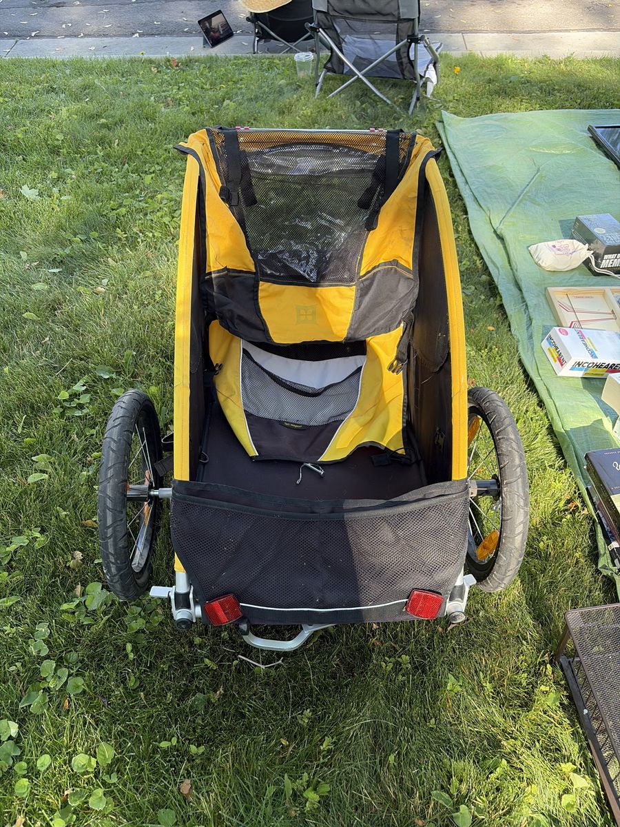 Pet trailer