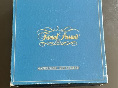 Trivial Pursuit Master Game - Genus Edition Board Game, Complete with Cards & Pieces