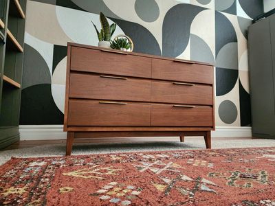 Stunning Walnut Drexel MCM Dresser